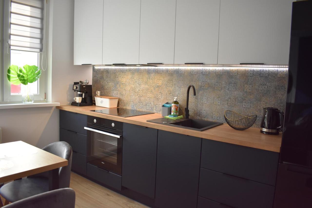 Apartament W Centrum Przy Parku Na Wyspie بيوا المظهر الخارجي الصورة