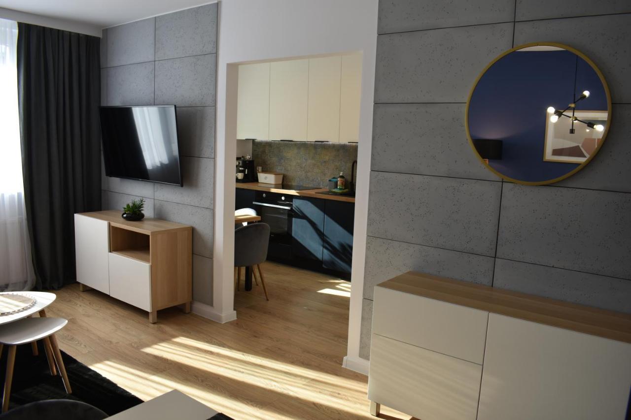 Apartament W Centrum Przy Parku Na Wyspie بيوا المظهر الخارجي الصورة