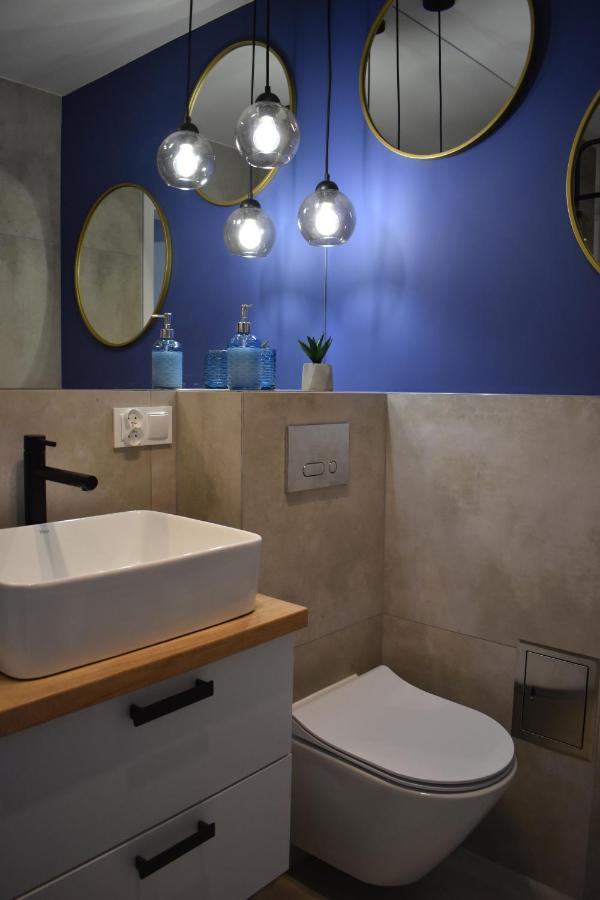 Apartament W Centrum Przy Parku Na Wyspie بيوا المظهر الخارجي الصورة